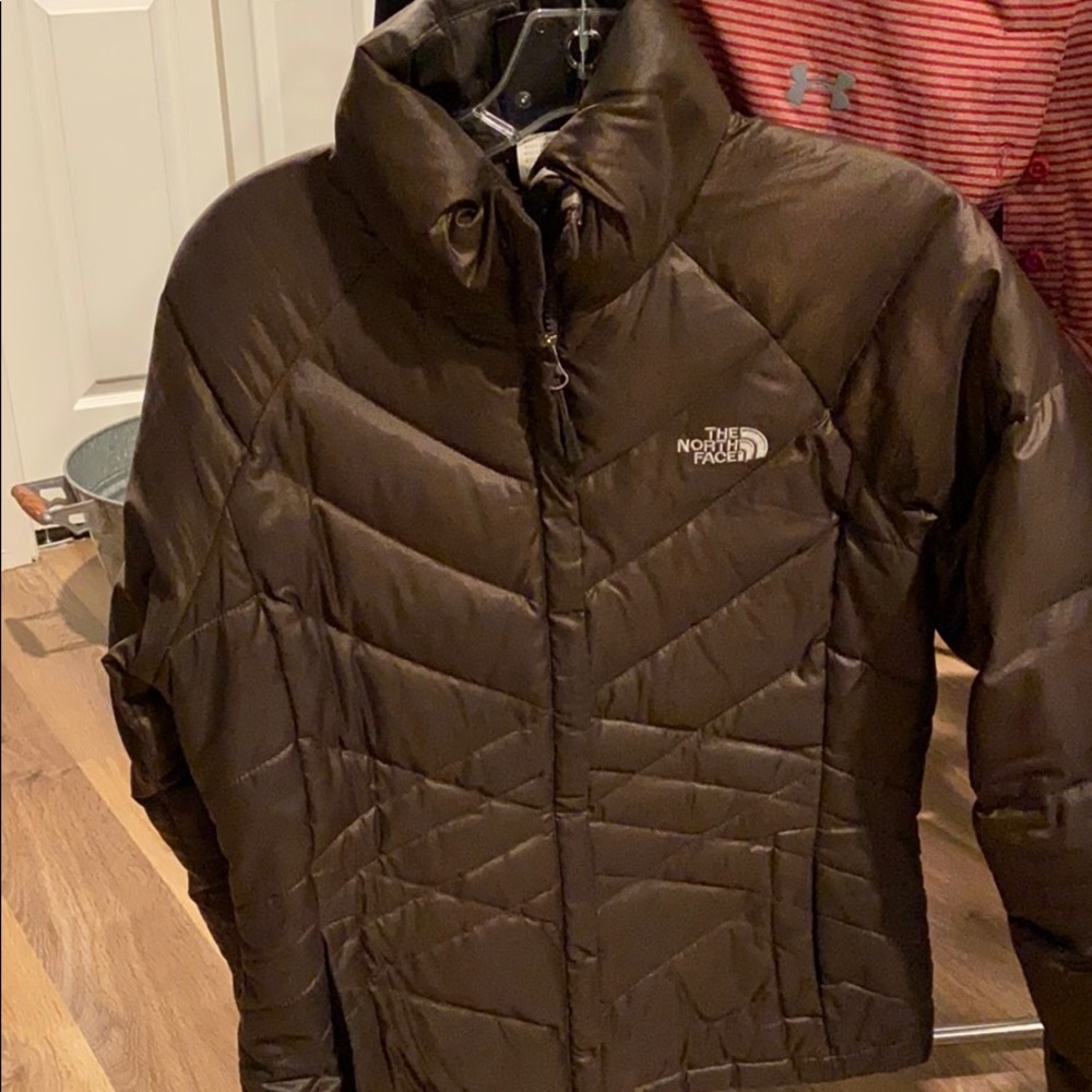 North face women’s size small puffer jacket
